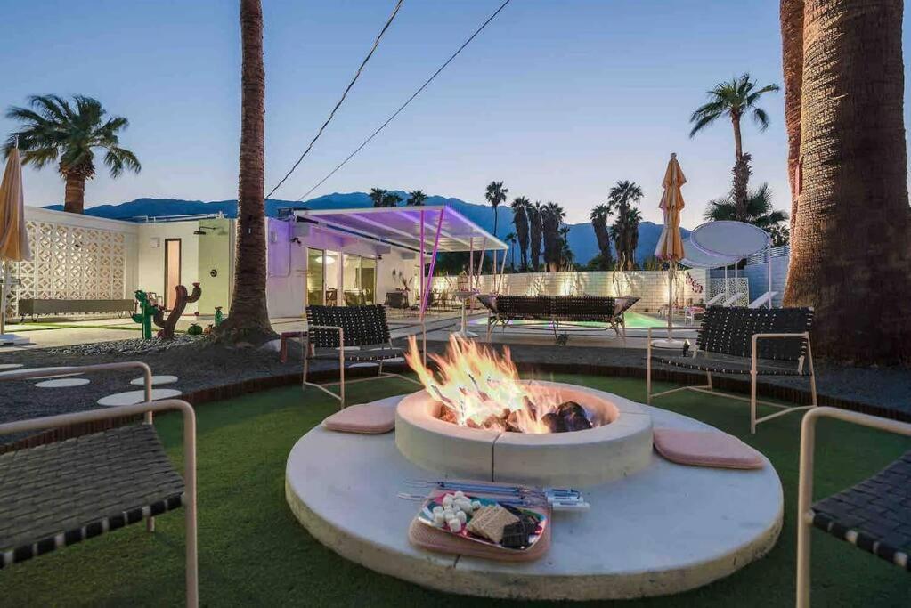 Alexander: Retro Chic Oasis 2023 Modernism Showcase House Palm Springs Eksteriør billede